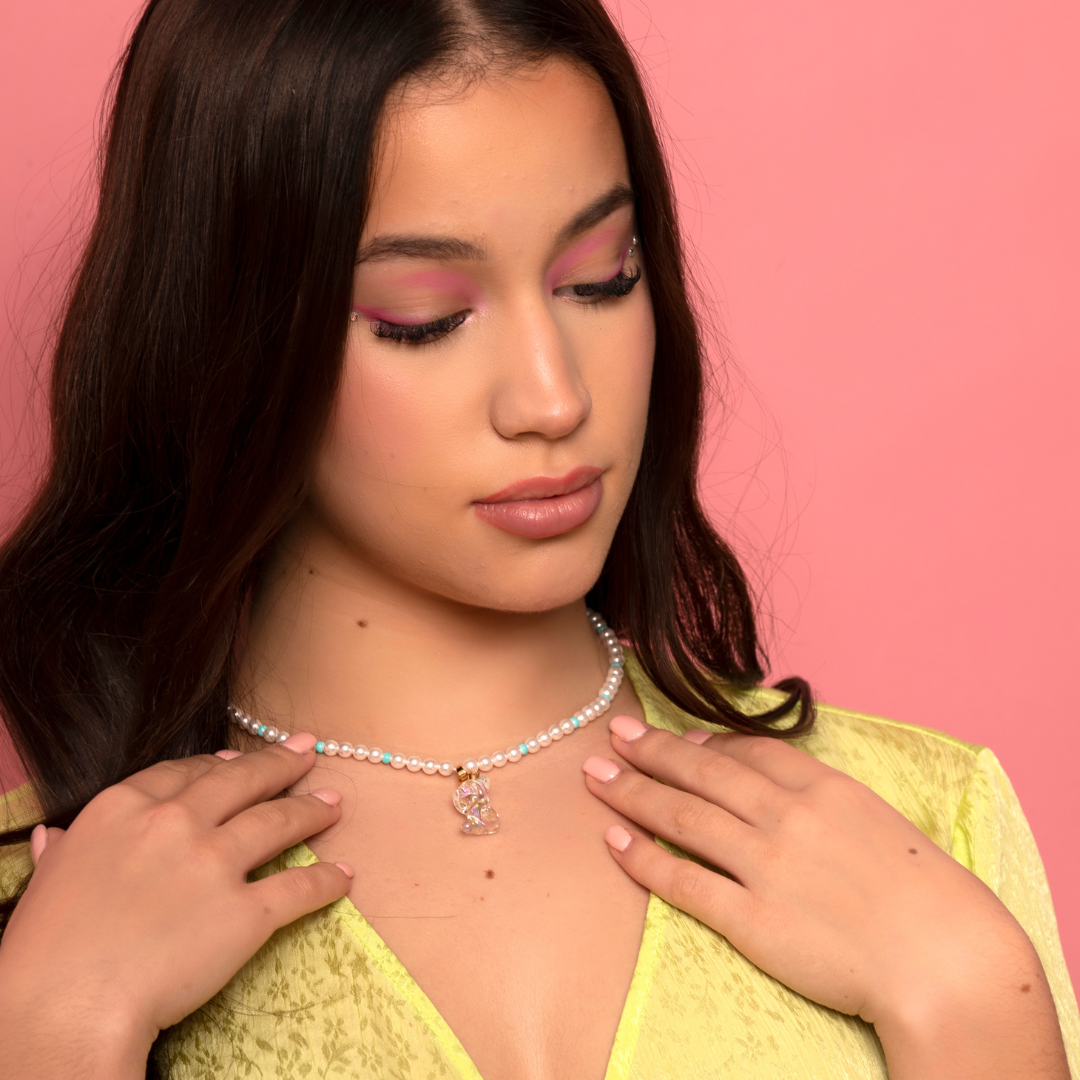 Sahi Pearl Chain White Transparent Bear Necklace