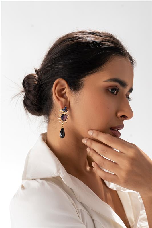 Sahi London Maroon Dangle  Statement Earring with Pearl